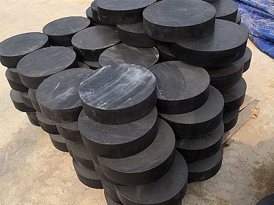 吉隆县板式橡胶支座由若干层橡胶片与薄钢板经加压硫化